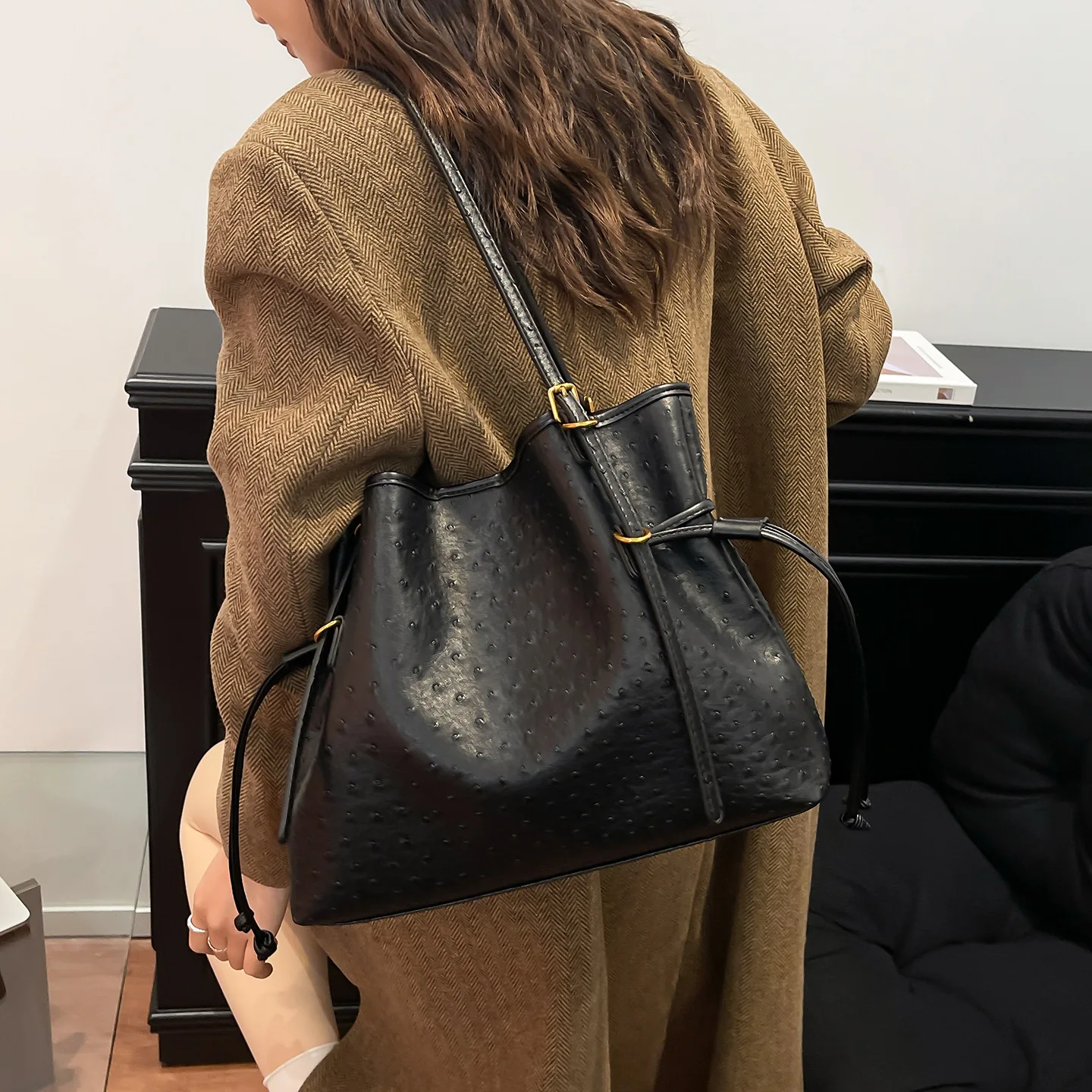 

2025 S/S Luxury Womens Large Tote Bag, Genuine Leather Big Capacity Multi-way Shoulder Crossbody Purse, Vintage Chic Work Bag