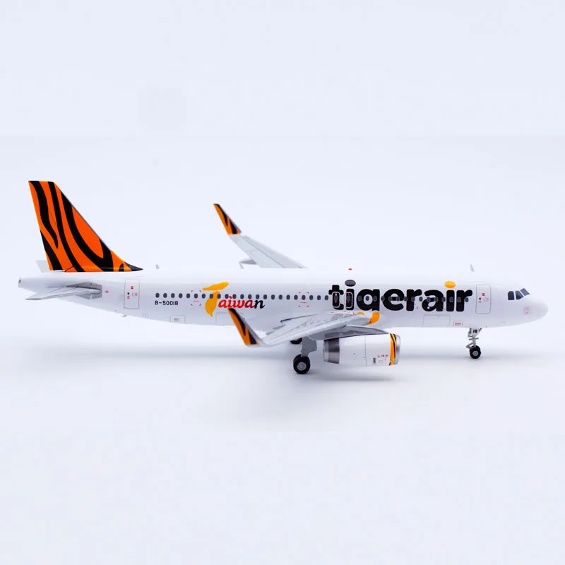 Xx20275 liga avião colecionável presente jc asas 1:200 tigerair taiwan airbus a320 diecast aeronave jet modelo B-50018 com suporte