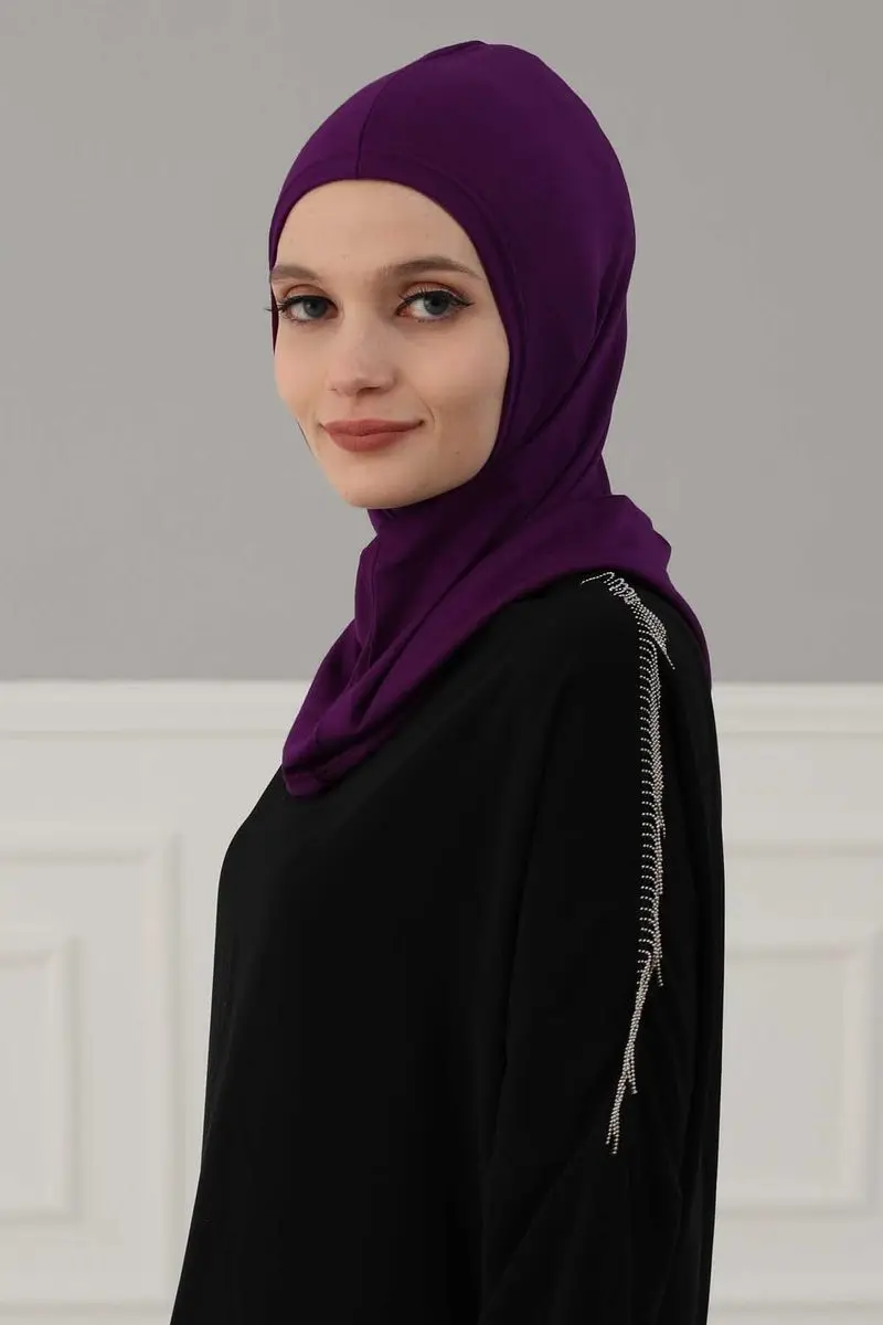 Hijab interno morado