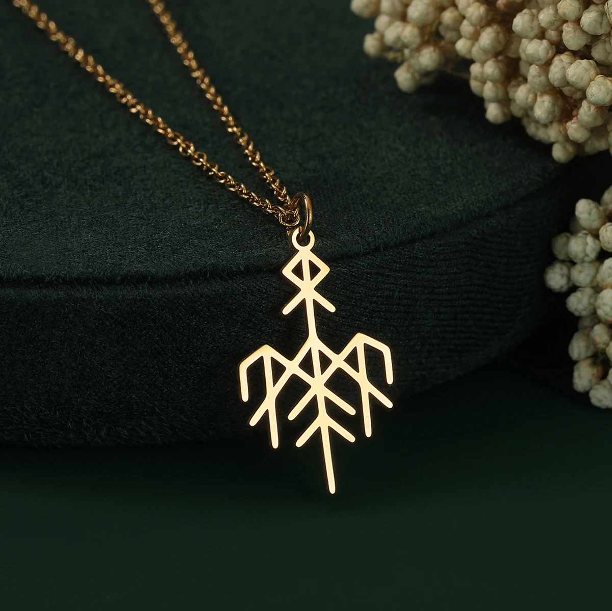 Chandler Wardruna Symbol Necklace Elder Futhark Nordic Vikings Runes Pendant Protection Amulet Stainless Steel Jewelry for Women