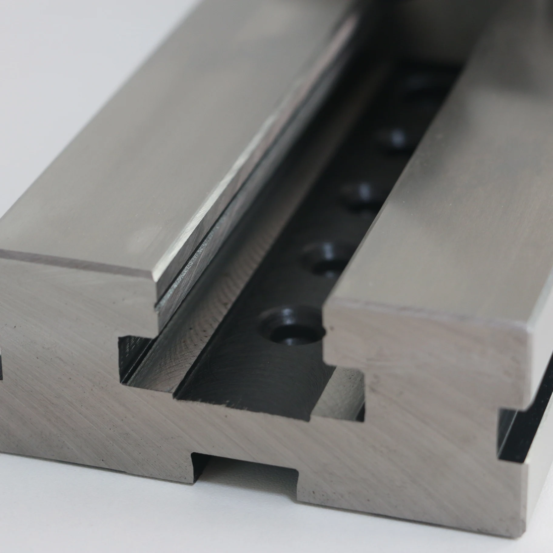 

GT Precision High Accuracy Hardened Steel Bench Vice Milling Machine Vise for CNC & Manual Mills with Gear Core Components