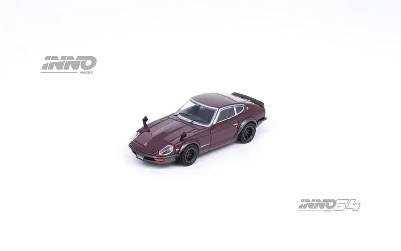 

INNO 1:64 FARLADY 240ZG (HS30) Diecast Model Car