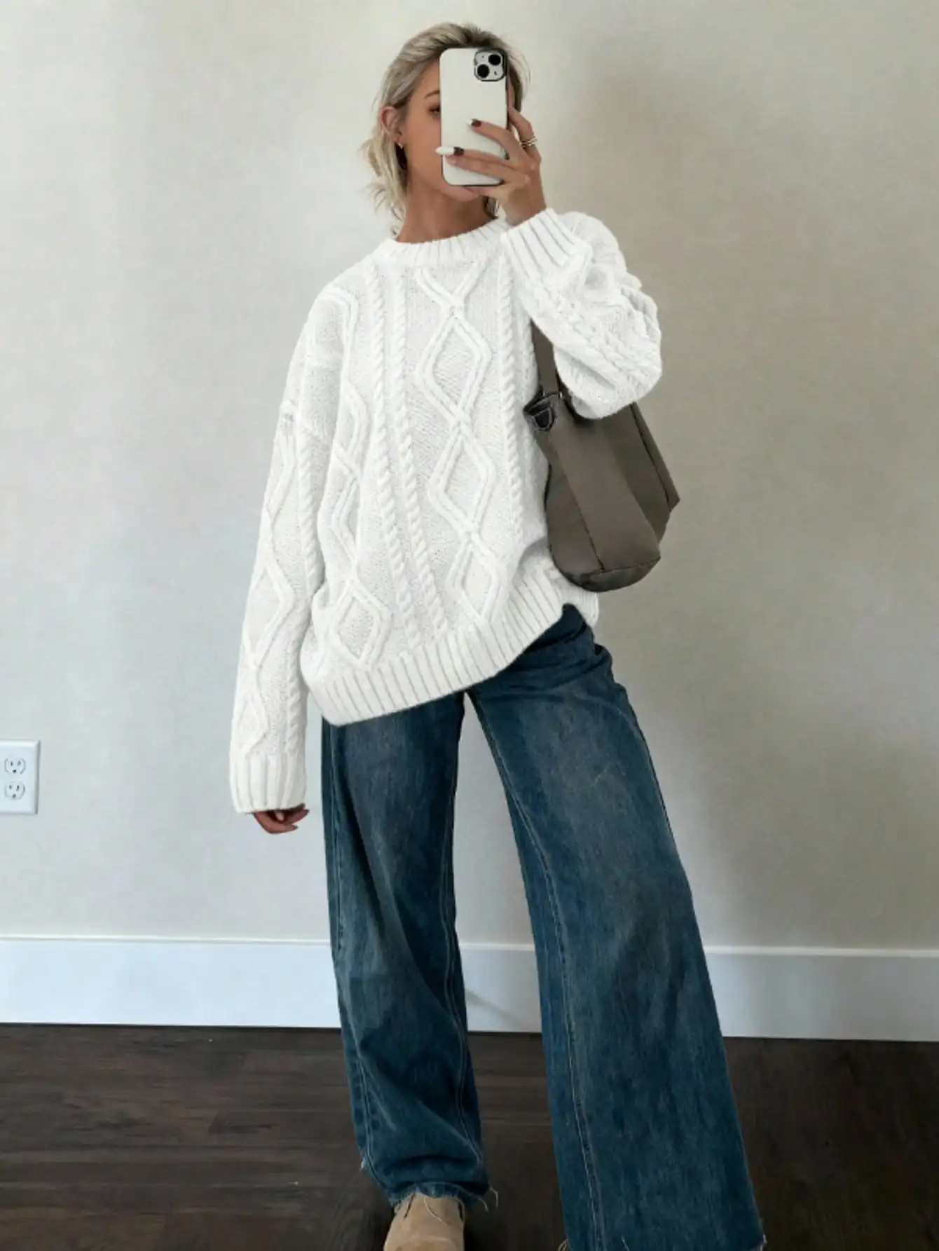 

Autumn And Winter New Round Neck Twisted Flower Long Sleeve Knitted Sweater Tops Women Loose Dark Blue Simple Fashion