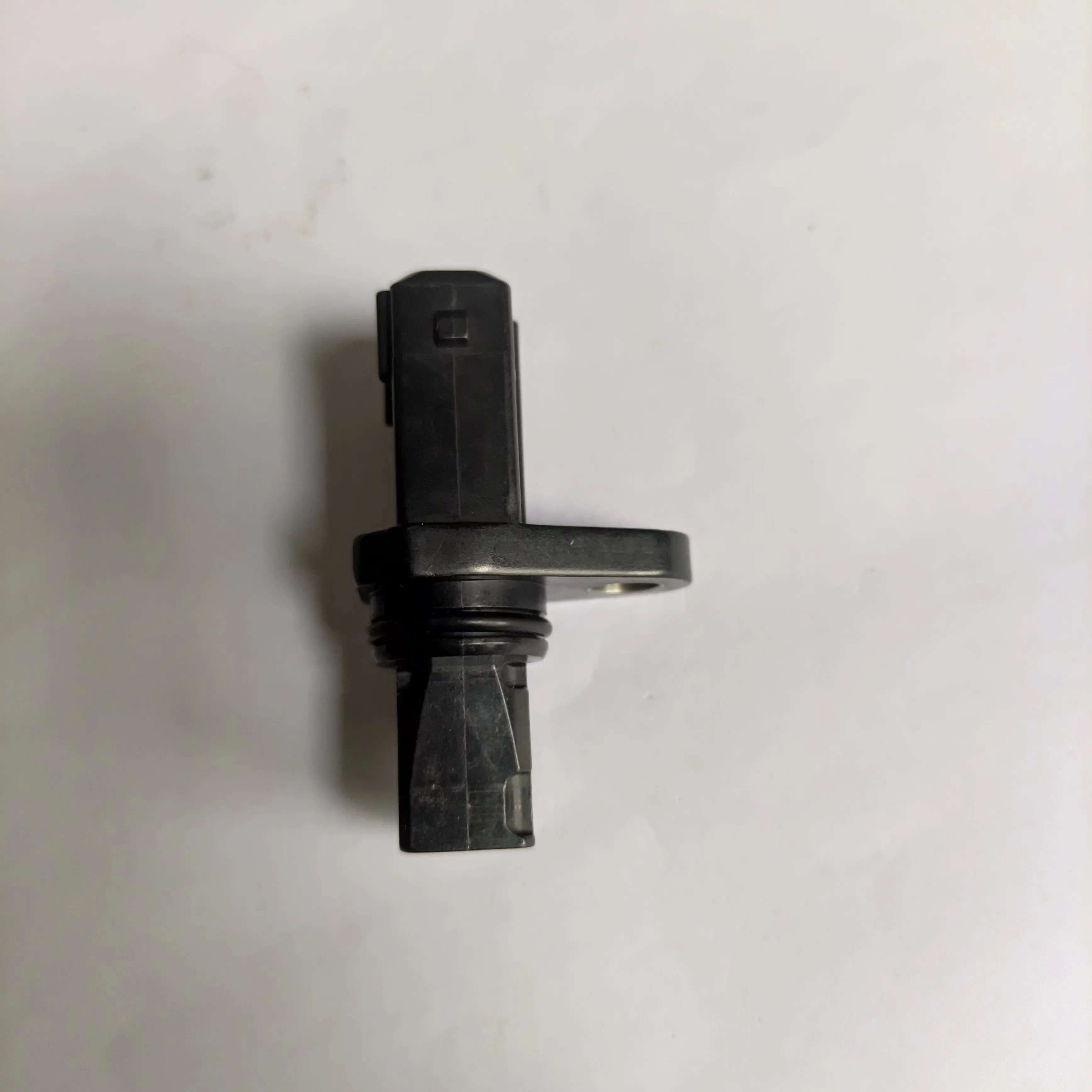 1pcs Vehicle Speed Sensor For Mitsubishi Pajero 3.2D OE No.:MR446406,MR446405
