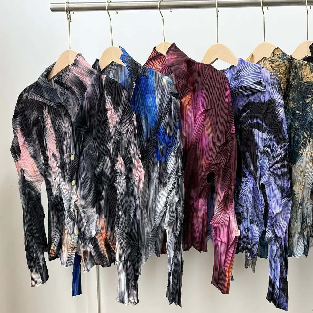 

Miyake плиссированная рубашка 2026 женская плиссированная рубашка премиум-класса легкая роскошная рубашка с градиентом женская нарядная блузка с длинными рукавами куртка