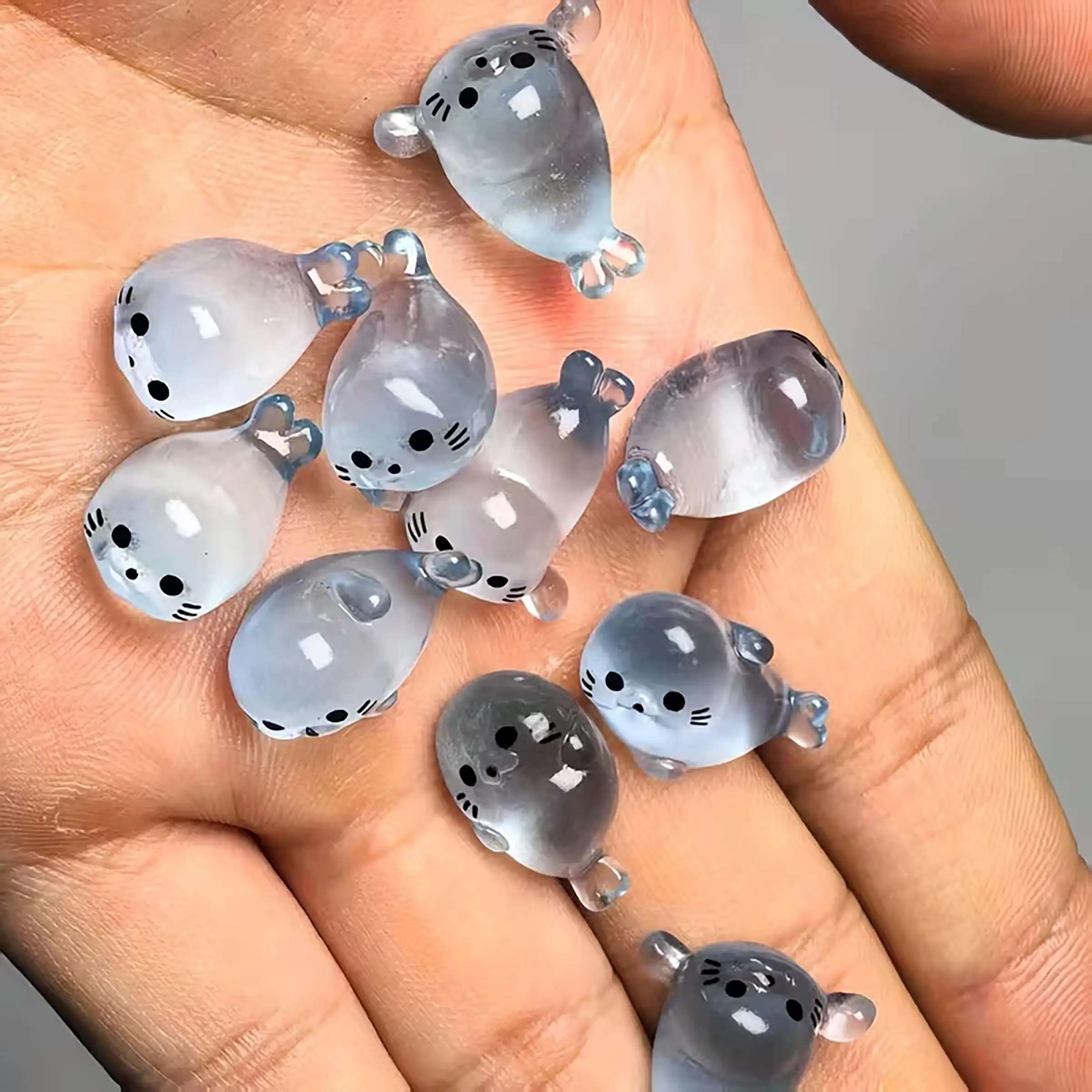 10pcs Luminous Mini Seal Resin Ornament - Creative Gift for Desktop Home Decoration - Random Shaped, Cute Cartoon Glowing