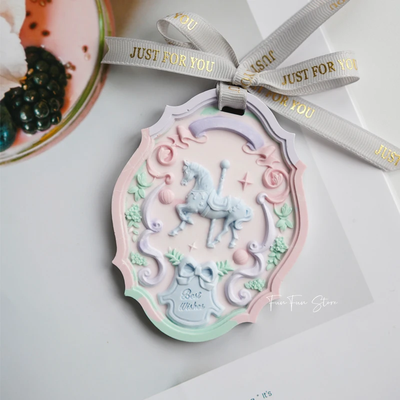 Carousel Plaster Pendant Silicone Mold for DIY Wedding Decoration Aroma Room Wardrobe Wax Tablet Car Pendant Gypsum Wax Molds