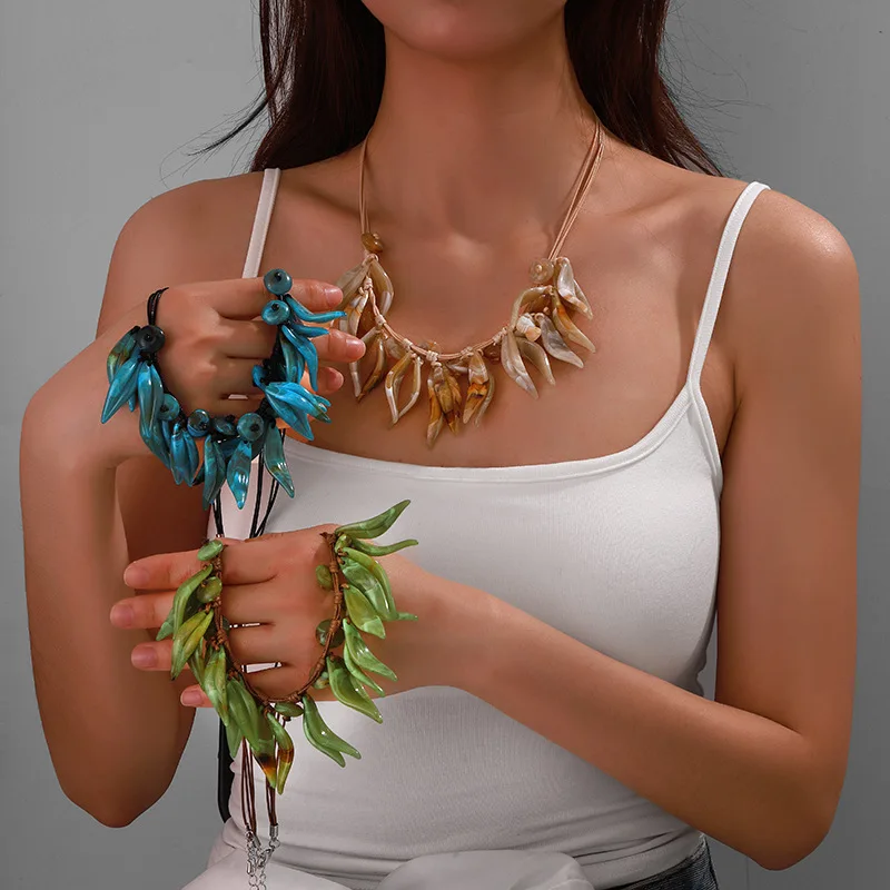 

Bohemian Acrylic Women's Necklace, Designer Style, Adjustable Length, Luxury Jewelry, Accessory, Gift