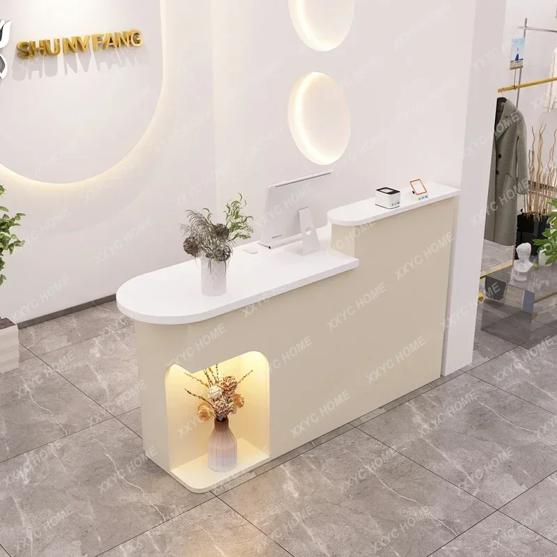 Réception Lumineuse Design, Bar d'Exposition, Bureau Haitien, Réception, Mobilier Commercial