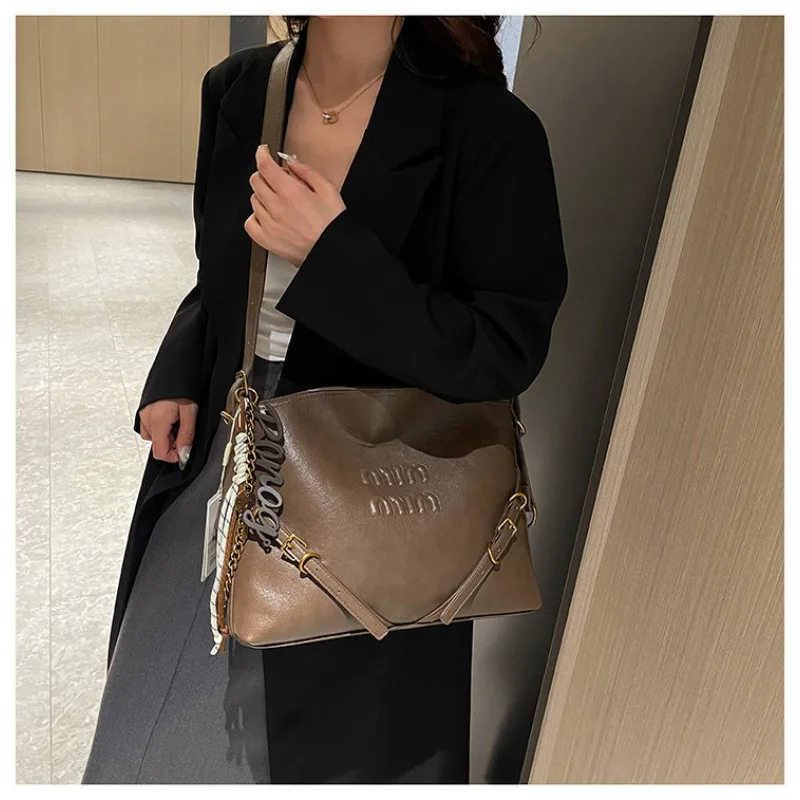 

Женская большая сумка из кожи с рисунком георгина, высококачественная парижская пригородная повседневная уютная стильная сумка ​