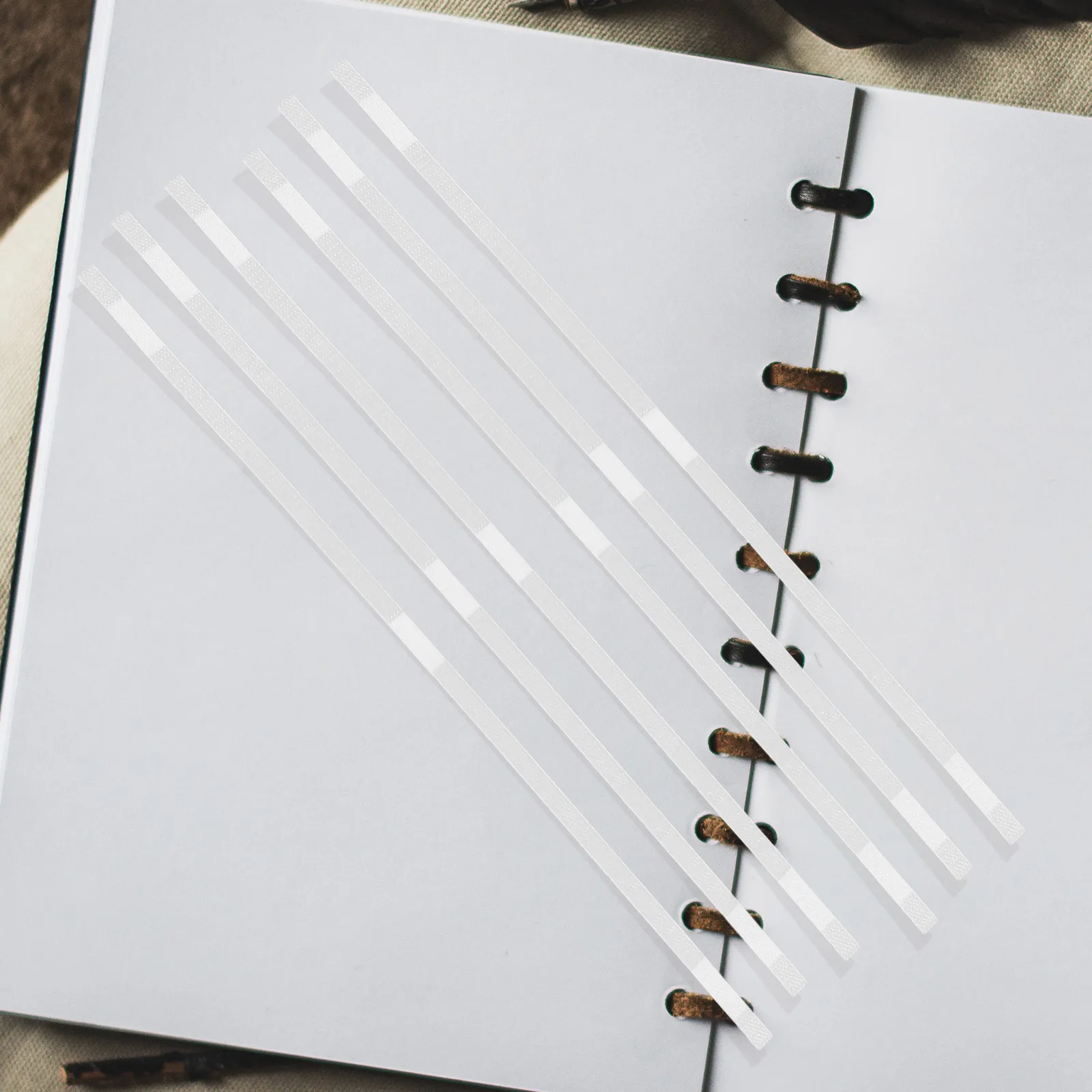 

50pcs Hot Melt Glue Strips 0.6Cm Width For Book Binding Reports Documents Crafts Strong Adhesive Easy To Use Binding Supplies