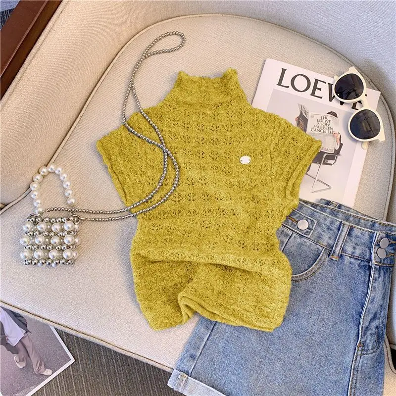 Summer 2023 New Short Cutout Short-sleeved Top Women\'s Trendy Design Sense Half-turtleneck Knit Vest T-shirt