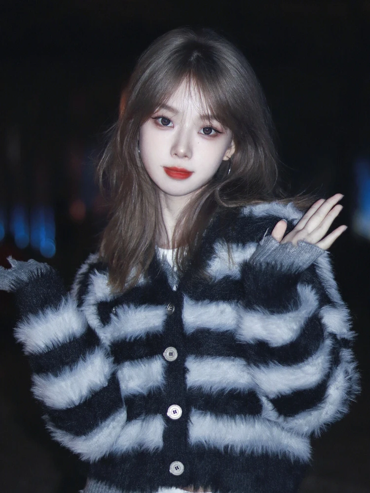 

Contrast Color Mohair Y2k Aesthetic Cardigan Women Vintage Striped Knitted Crop Coats Harajuku Single Breasted Grunge Female Top