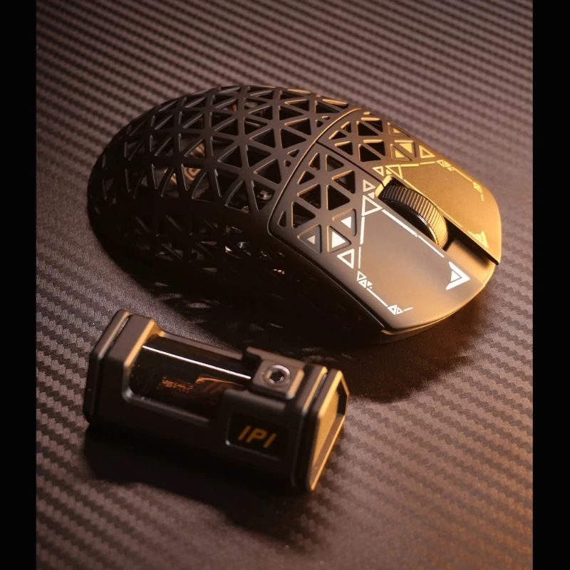 

NEW IPI Float 88 Carbon Fibre Lightweight Mouse Wireless Bluetooth Game Esports Programming Mouse Adjustable DPI Hollowed Out
