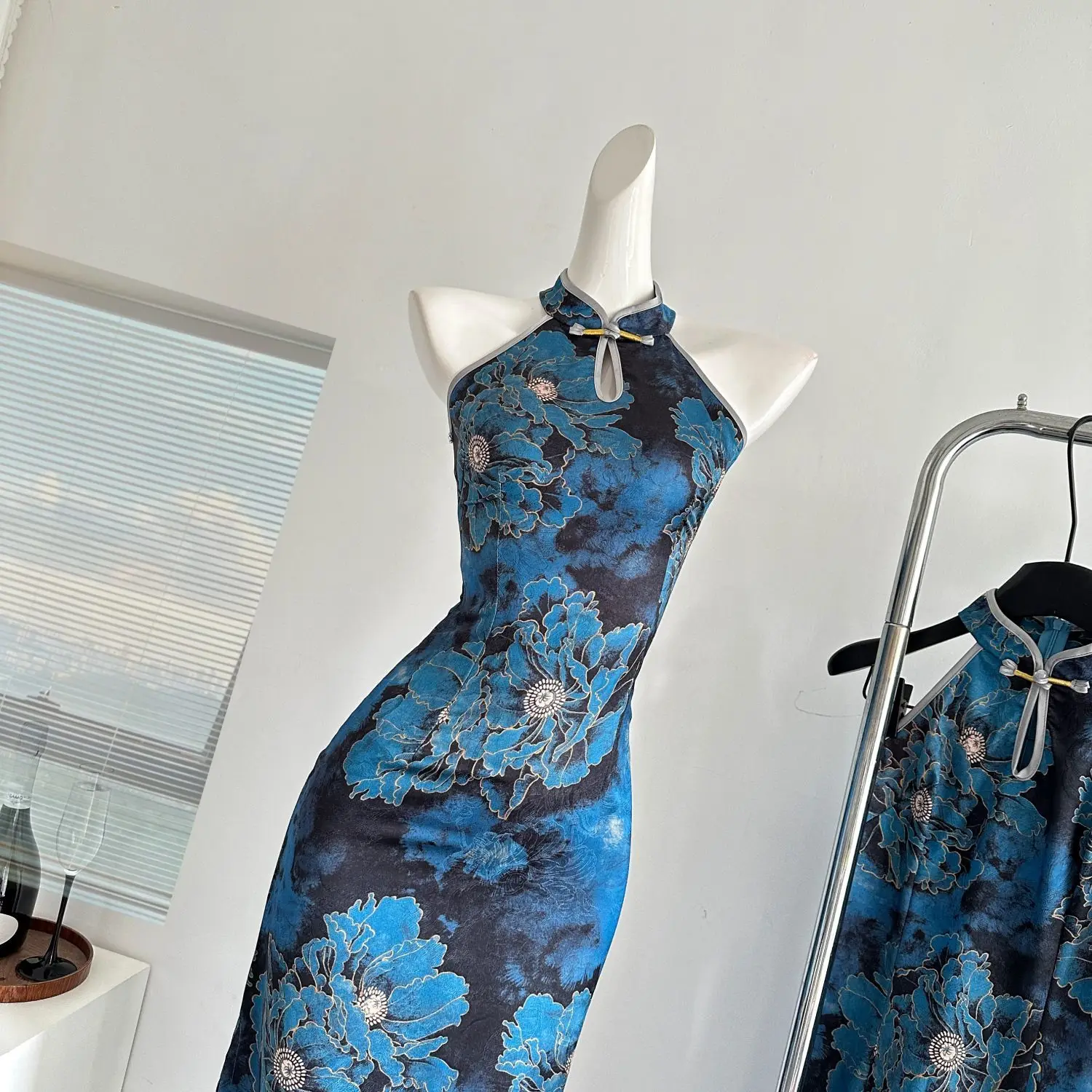Jacquard Satin Cheongsam Slit Dress New Chinese Style Retro Elegant Dress