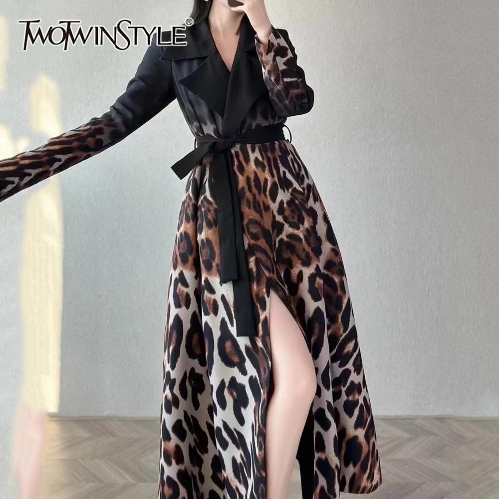 

TWOTWINSTYLE Leopard Spliced Lace Up Basics Jacket Female Lapel Long Sleeve Loose Streetwear Women's Jackets Autumn Style New