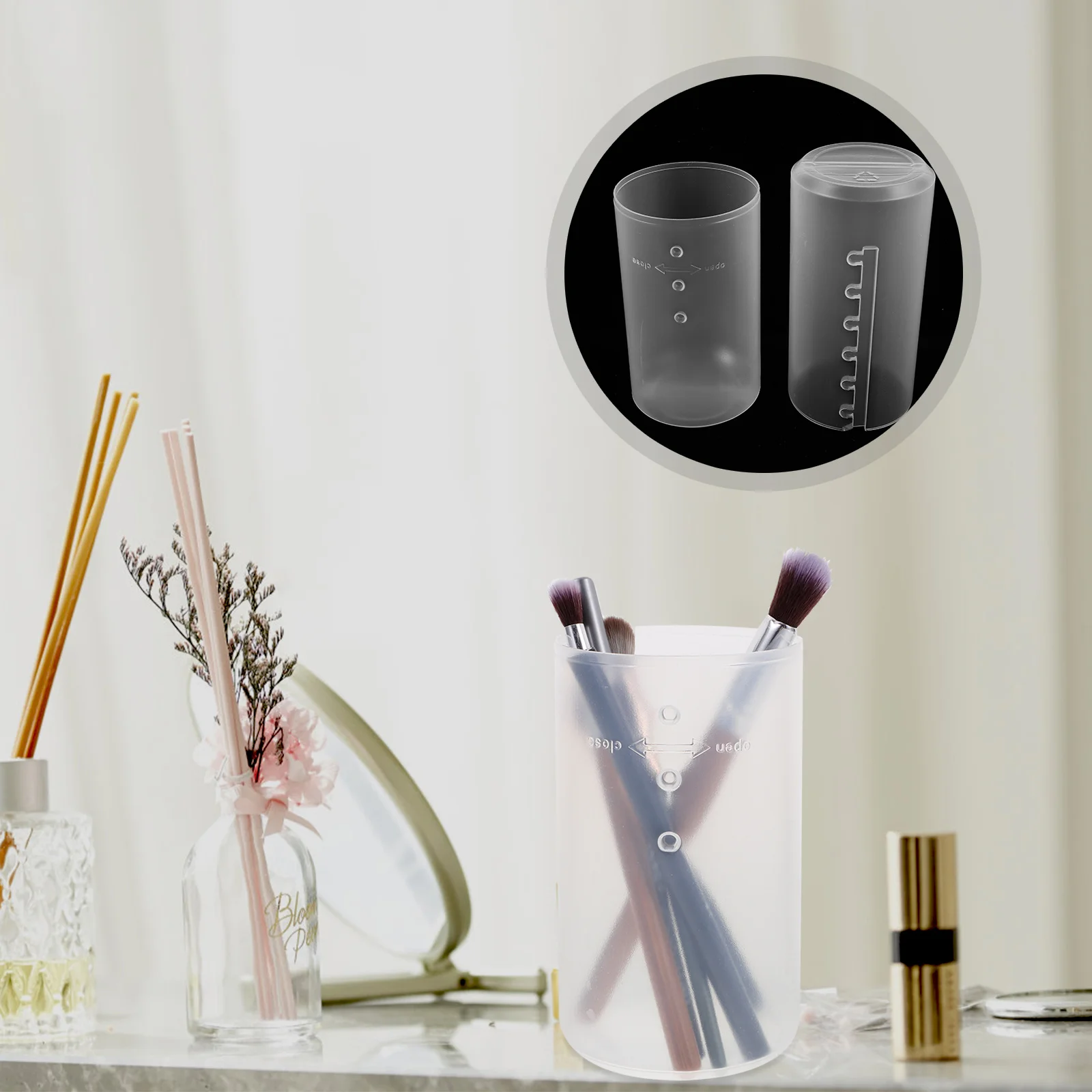 

3Pcs Makeup Brush Holder Travel Case Clear Dustproof Retractable Container Waterproof Storage Organizer for Women and