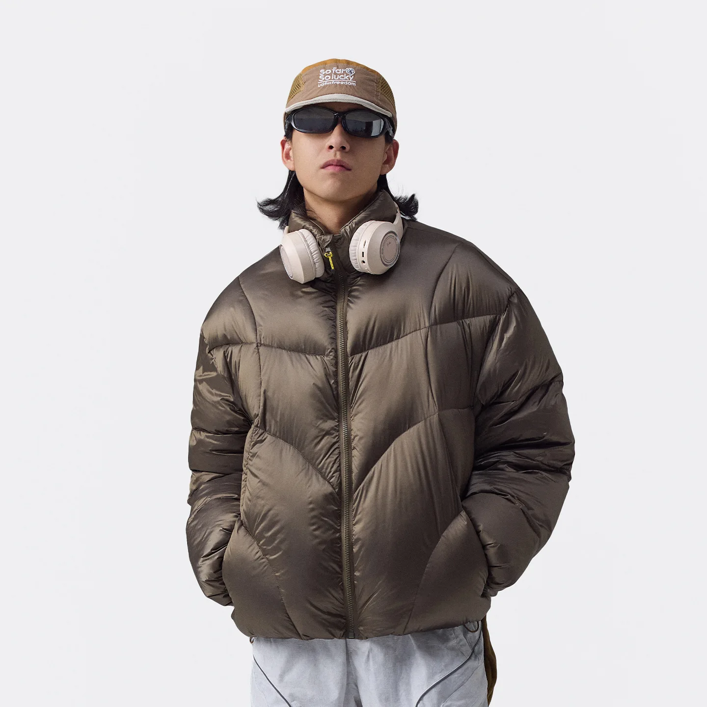 Winter  Arrival Water - Resistant Metallic Nylon Down Jacket with 90% White Duck Down and Irregular Quilting Waterproof and Warm