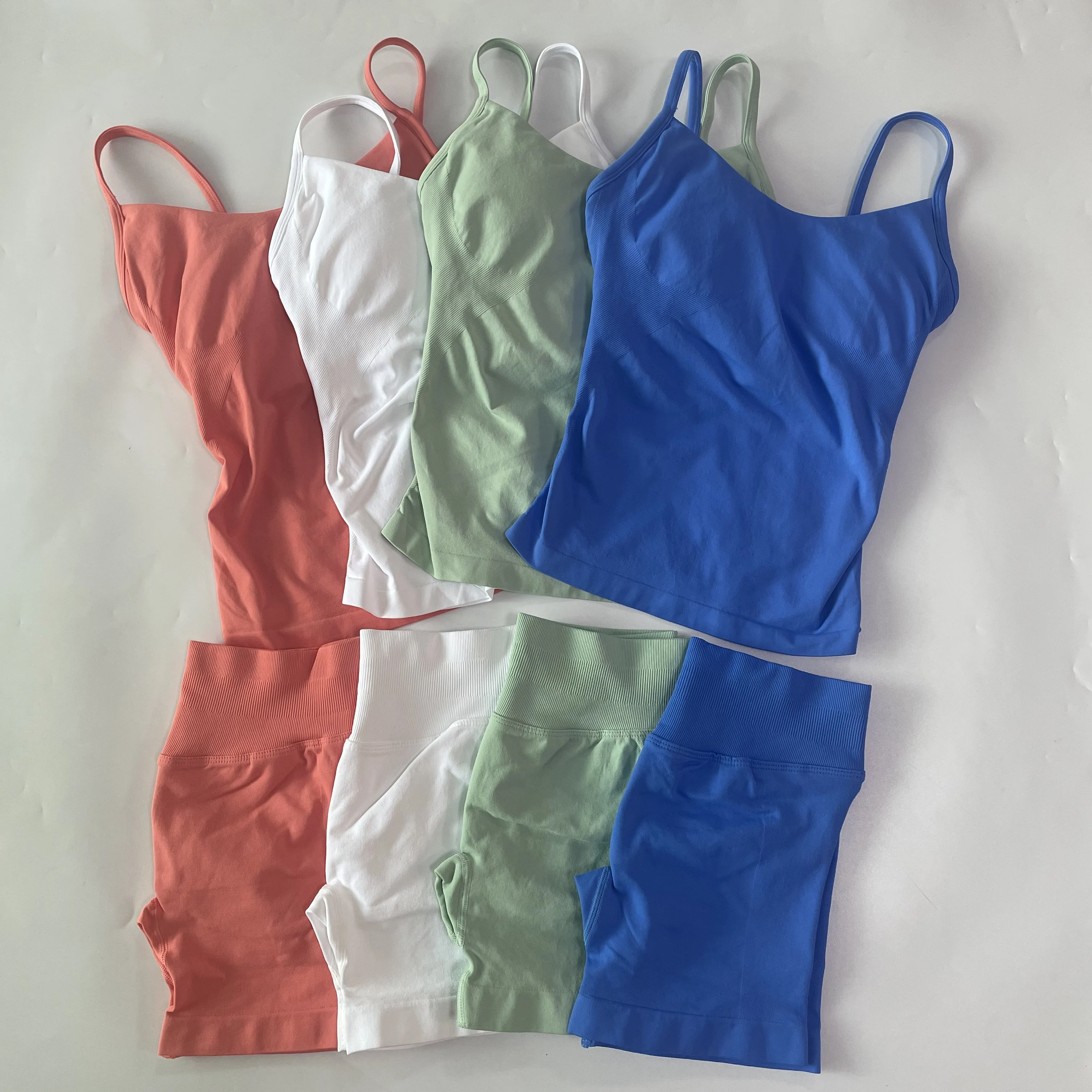 2-teiliges Fitness-Set für Damen, Sportbekleidung, Top mit Rundhalsausschnitt, Scrunch-Yoga-Shorts, rückenfreier Sport-BH, Fitnesskleidung, Yoga-Set, Outfits – Detail 8