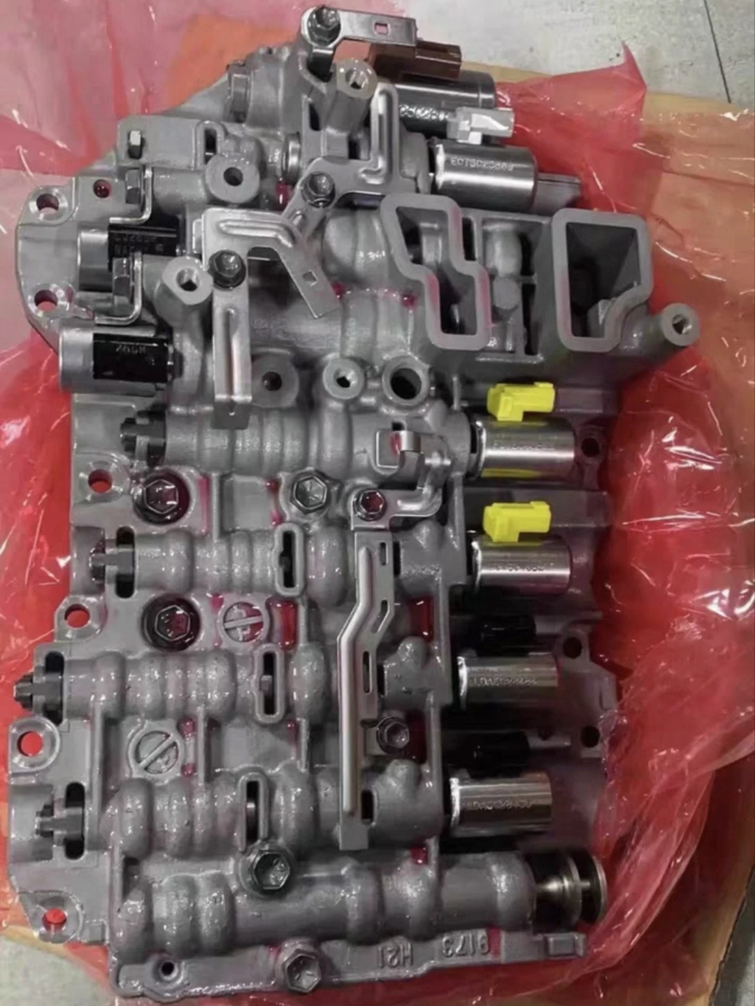 

09G TF60SN Auto Transmission Valve Body With Old Style Large Solenoid 09G325039AX For Audi Volkswagen Jetta Golf Passat etc.
