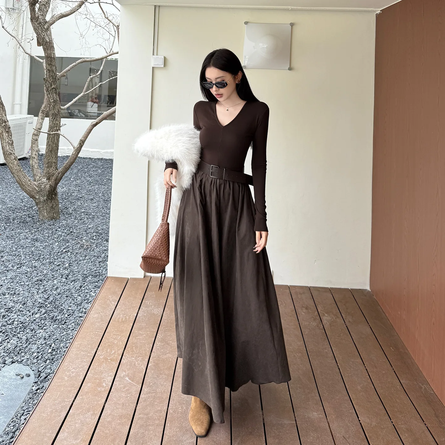 Feminino com decote em v café marrom vestido de manga longa cinto francês hepburn casual a linha vestidos na moda camada interna casacos de inverno