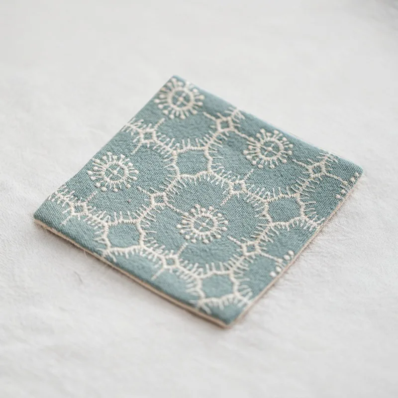 Elegant Chinese Style Cotton Linen Embroidered Double Layer Japanese Coaster Fabric Absorbent Tea Coffee Cup Mat Insulation Pad