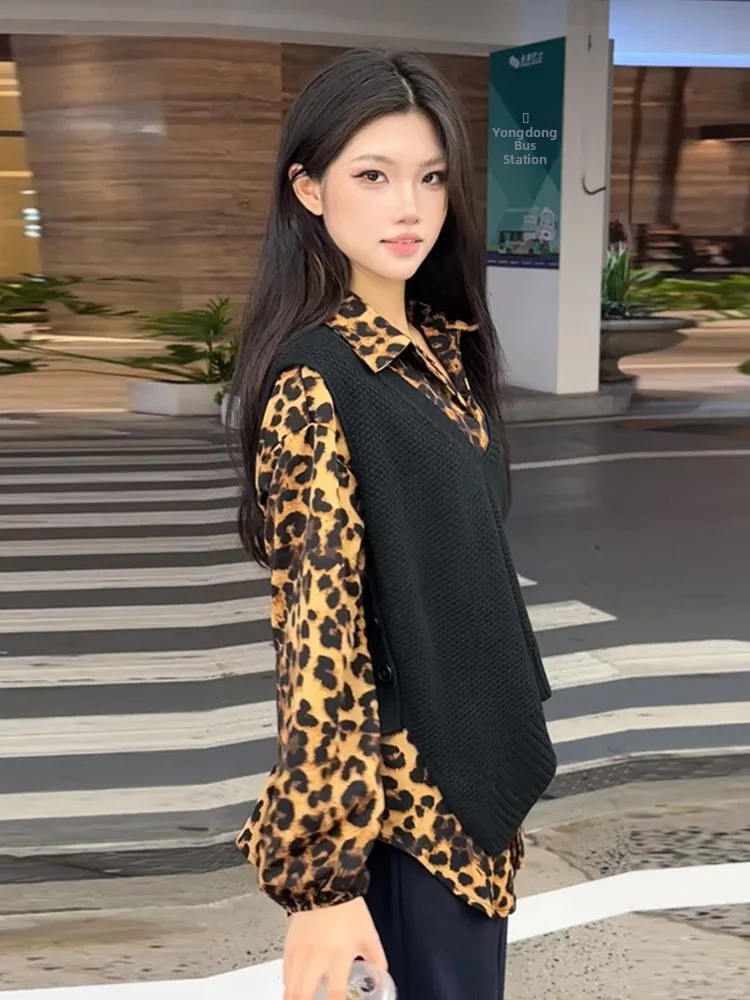 ファイオナブルなニットアシンメトリーベストトップアウターセット、ゆったりとした体型カバー、秋の韓国風スレ、ツーピースレディースセット