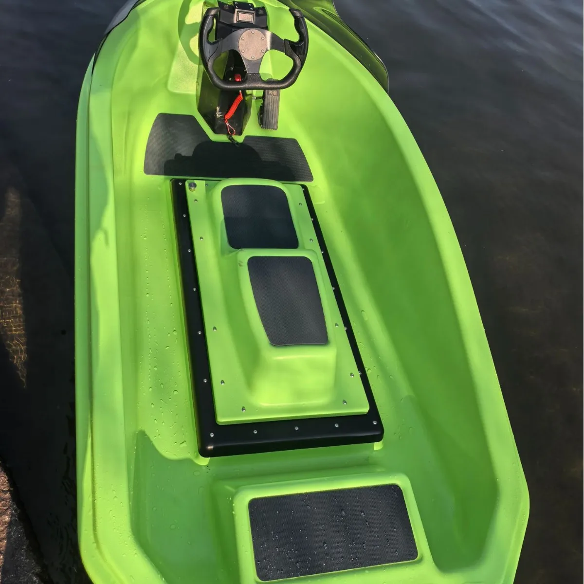 Mini Electric Kadin Boat Surfing Multifunctional Fishing Boat Water Sports Water Skiing