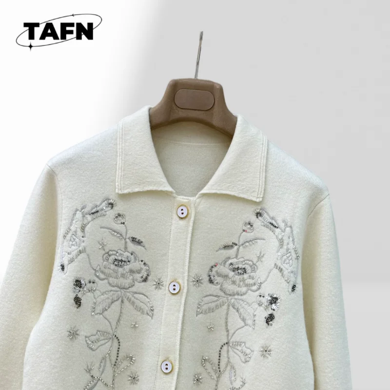 Women's Vintage Style Cashmere Cardigan – Luxurious Warmth for Casual Settings Premium Quality and Timeless Design AI1459