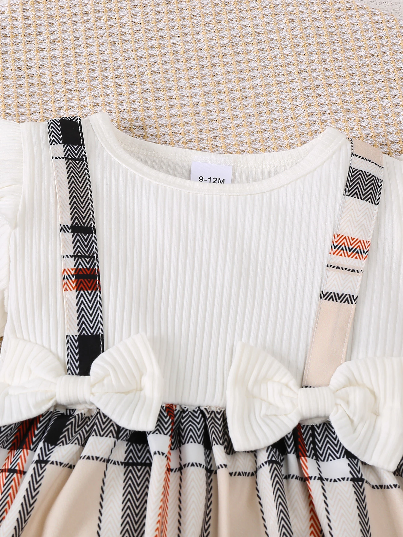 بدلة قفز على شكل مثلث للفتيات الصغيرات غير رسمية مرقعة منقوشة مزينة بفيونكة مكونة من قطعتين (بما في ذلك عصابة رأس) صيفية