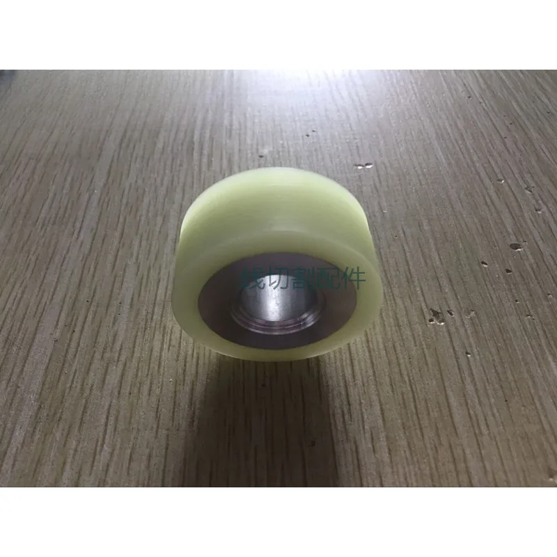 1PCS CNC EDM Wire Cut Urethane Tension Roller 50X19X22t M425 X088D350G52 for Mitsubishi EDM Machine Service