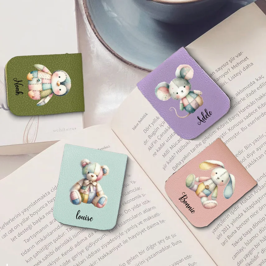 Marque-page avec nom avec jouet mignon, marque-page personnalisé en cuir avec fleur de naissance, marque-page magnétique personnalisé, cadeau d'anniversaire pour amoureux des livres, 1 pièce