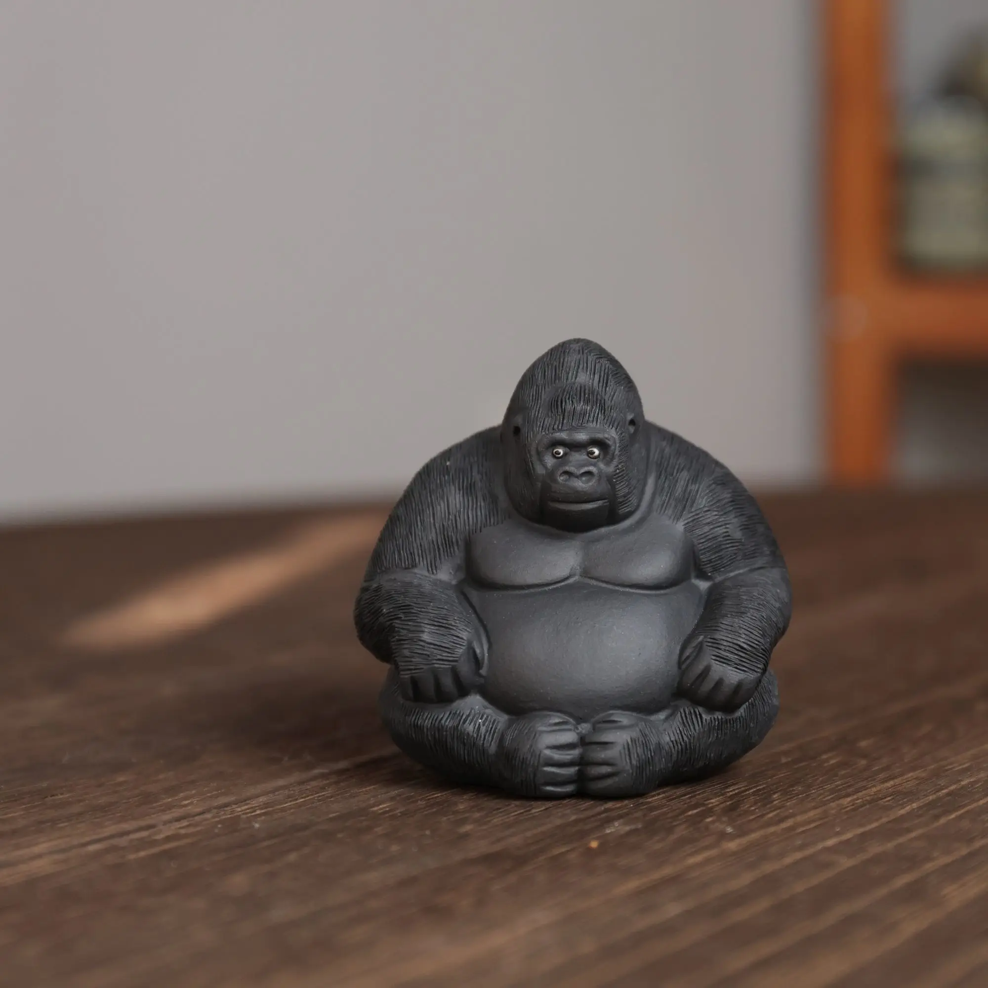 Yixing Zisha Pet Black Chimpanzee Cute Realistic Simulation Handmade Exquisite Ornament For Tea Table Decoration
