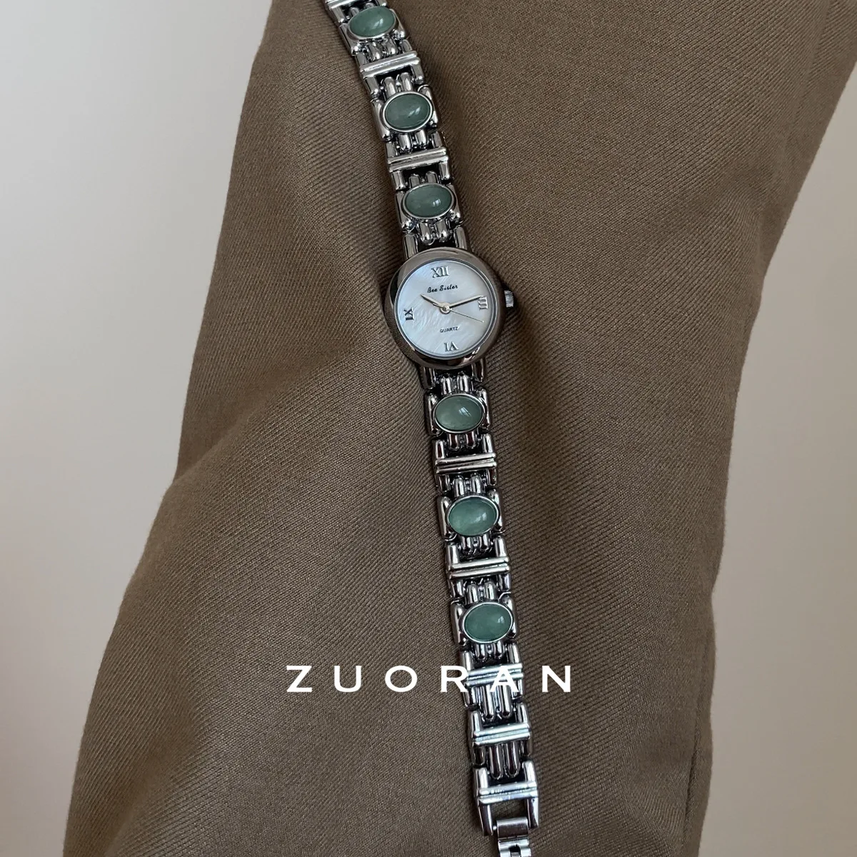 Elegant women's wristwatch, with a small green jade dial, exuding a luxurious feel, a high-end selection of watches.