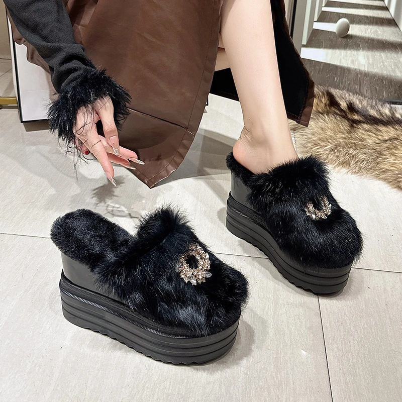 2026 New Fashion Rhinestone Decorative Casual Women's Slippers Plus Velvet Skin-friendly Warm Wedge Slippers in Autumn Winter