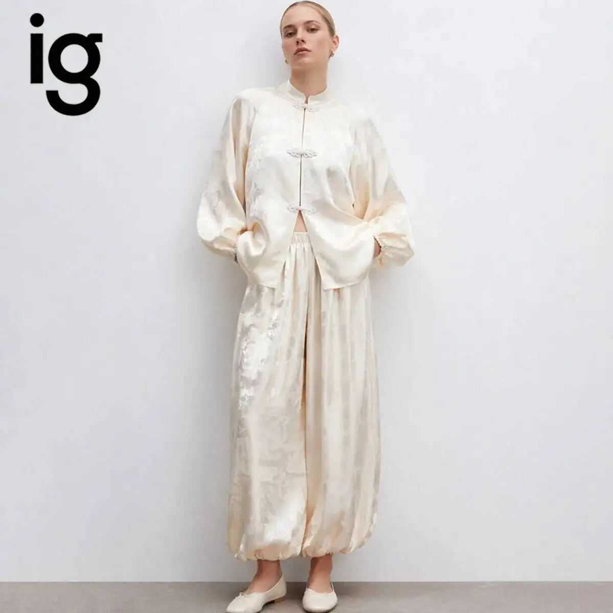 IG 2026 Women's New Chinese Two Piece Co Ord, Mandarin Stand Collar Frog Button Lantern Sleeve Short Jacket & Elastic Waist image 3
