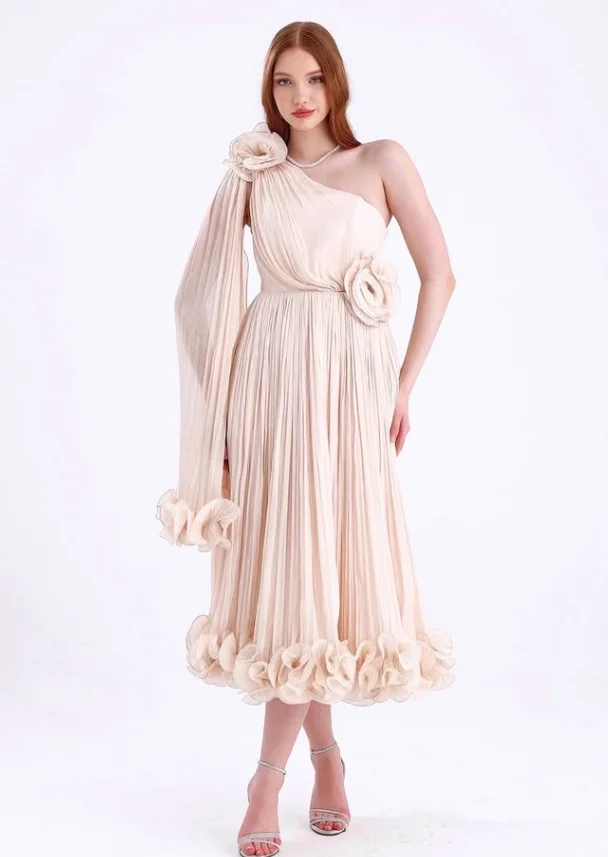 Personnalisé de haute qualité une épaule longueur de thé dos nu fermeture éclair rides robes Elegantes Para Mujer Gece Elbisesitohğün