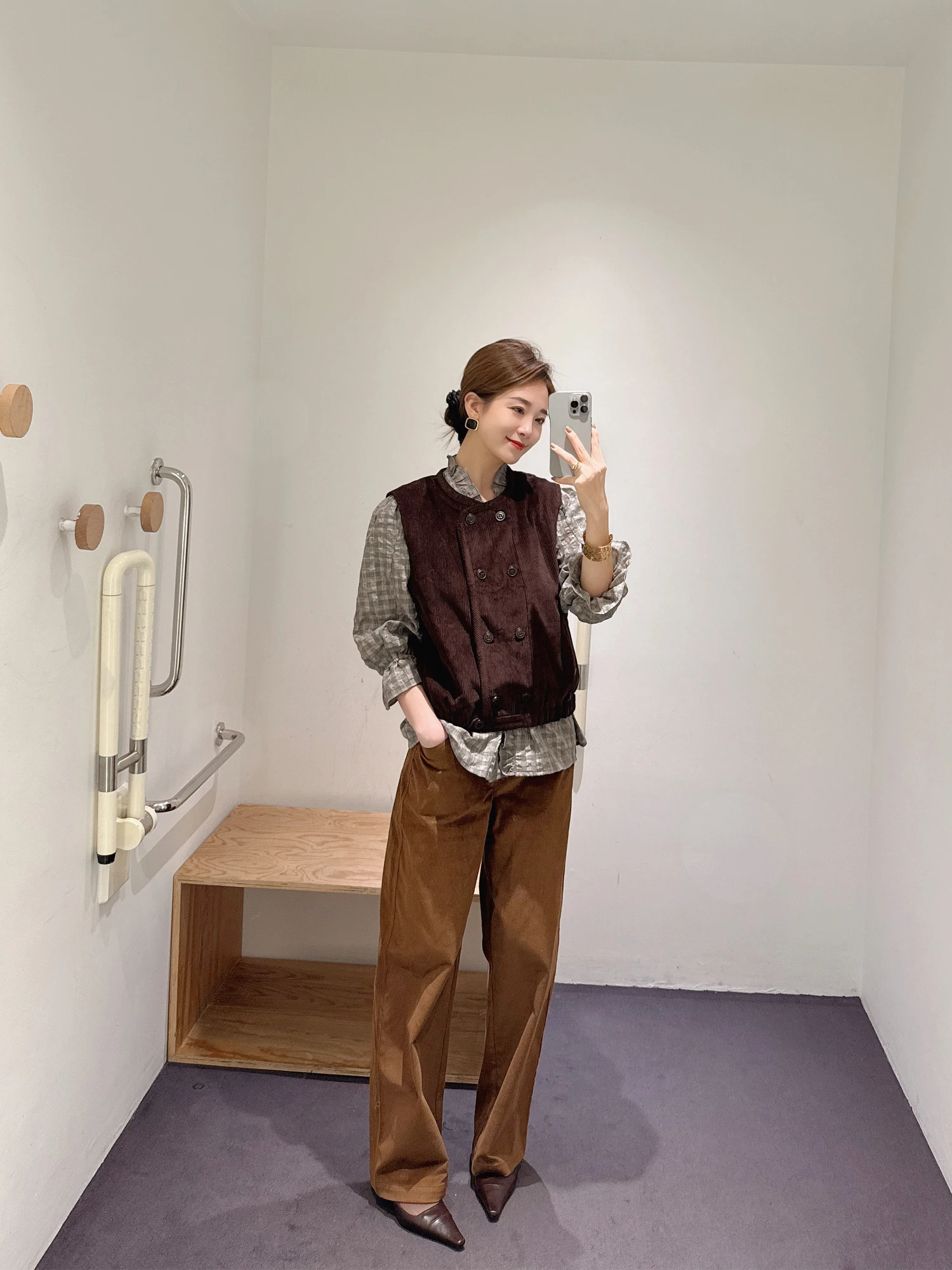 

Комплект из вельветовой рубашки и брюк для женщин, ранняя весна 2026, с клетчатым узором, повседневный, с высокой талией, длинными рукавами, круглым вырезом, из двух предметов