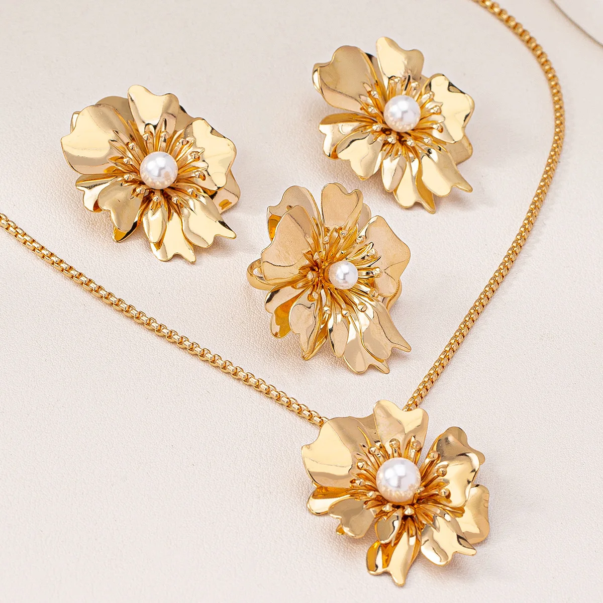 Flower Jewelry Set Gold Color Metal Pearl Petal Pendant  Necklace Earring Ring for Women Party Wholesale Accessories