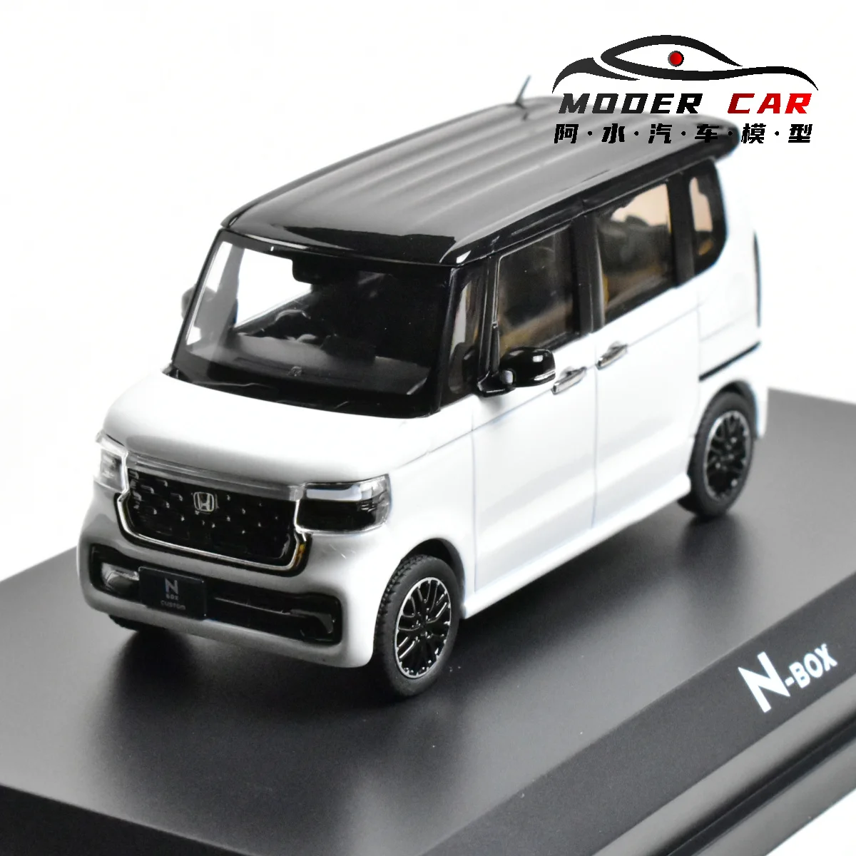 

HOBBY JAPAN HJ 1:43 N-BOX Diecast Model Car
