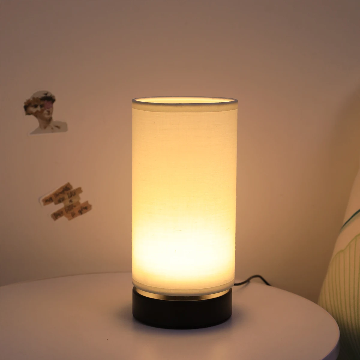 Modern circular fabric table lamp, USB warm light bedside sleep lamp, bedroom and study decoration atmosphere lamp