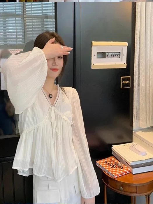 

Ele Lace Trim Long Sve irt Women's Premium Sensation Bow Tie Chiffon Blouse Commute Sle V-ne Lantern Sve