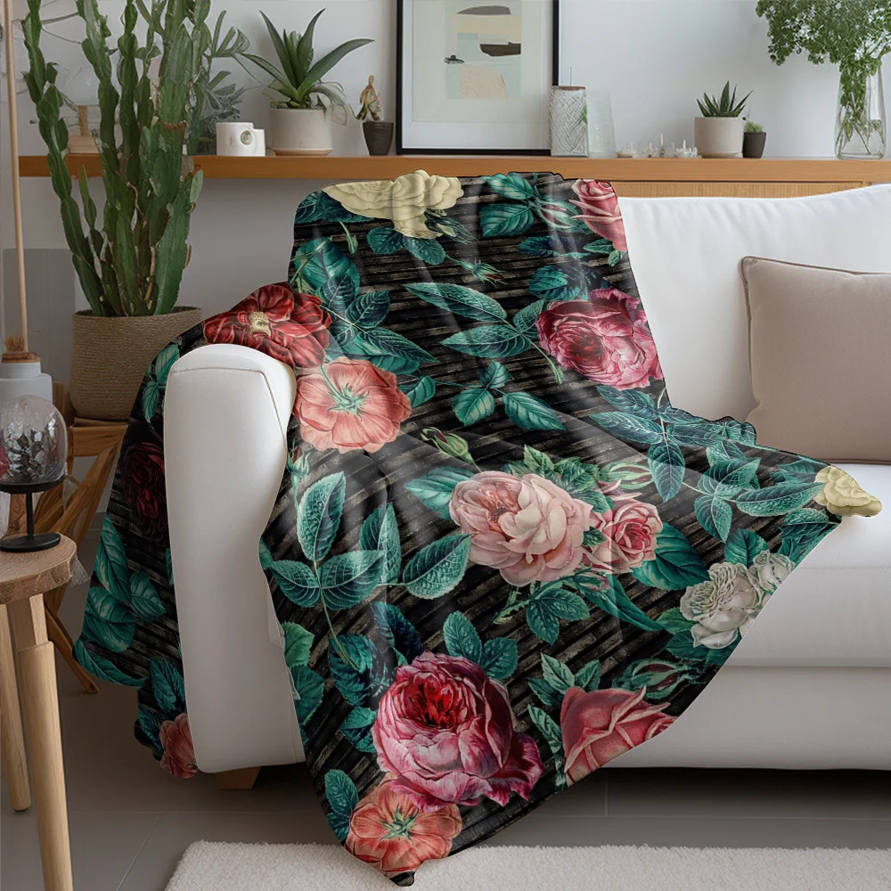 Vintage Floral Fleece Blanket Dark Red Rose Print Soft Warm Throw Blanket for Women Girls Gift