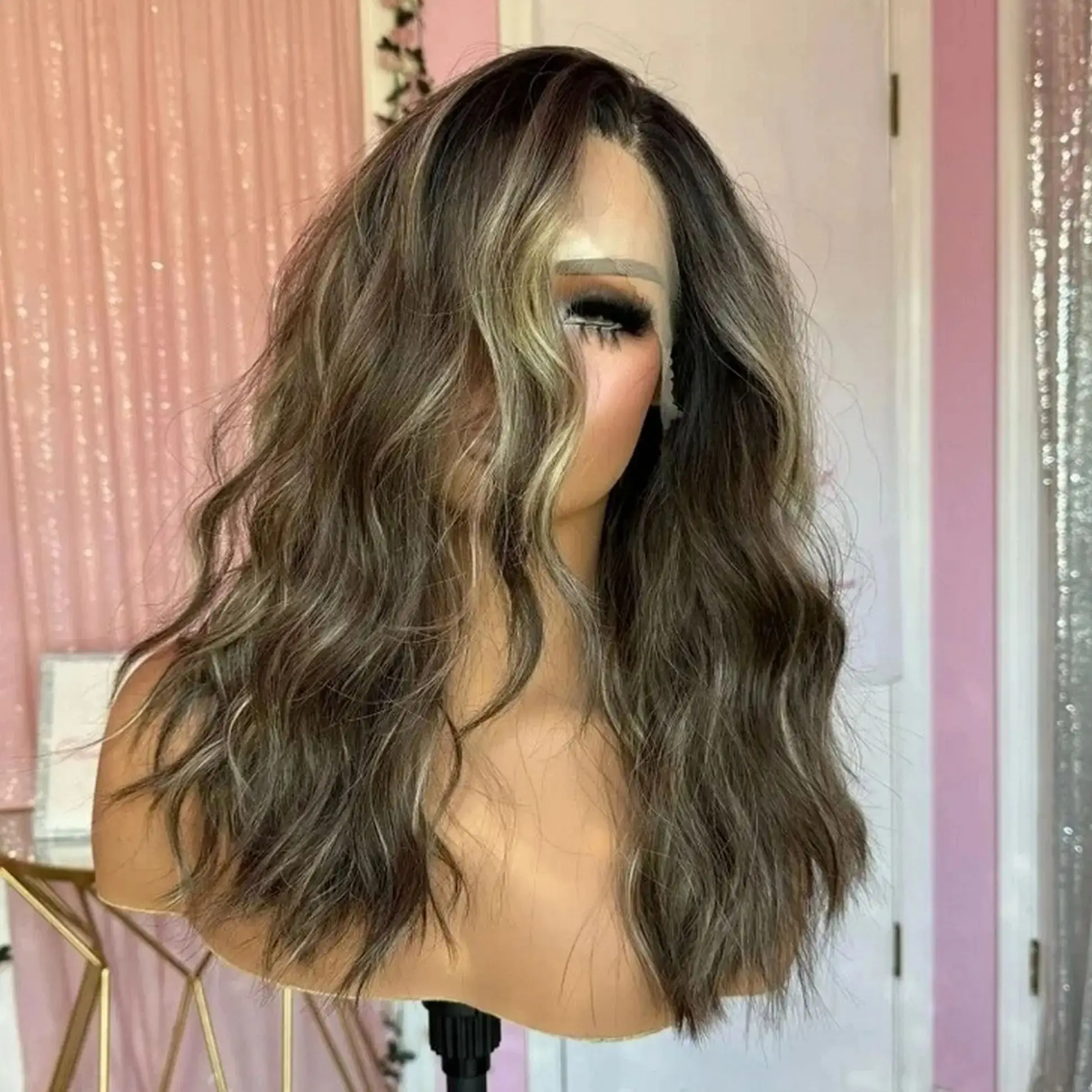 Realistic Look Highlight Dark Caramel Brown Deep Wave Wigs for Women Synthetic Hair Luxury Free Part Wigs for Daily Party Use