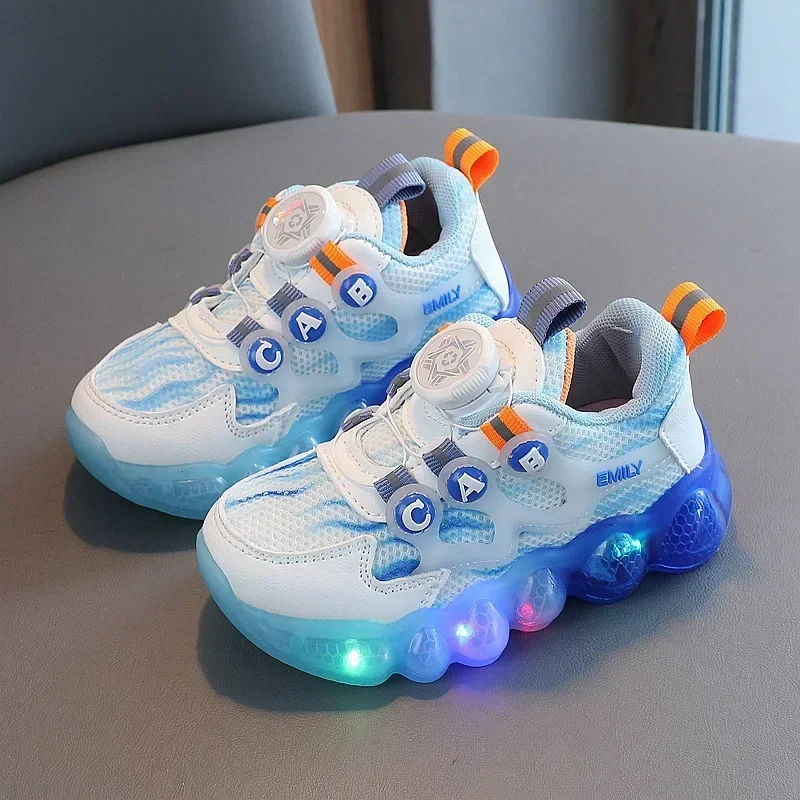 Kid Shoes LED Luminous Sneakers Breathable Light Running Shoes Boys Sport Shoes Outdoor Casual Illuminated Trainers for Girls