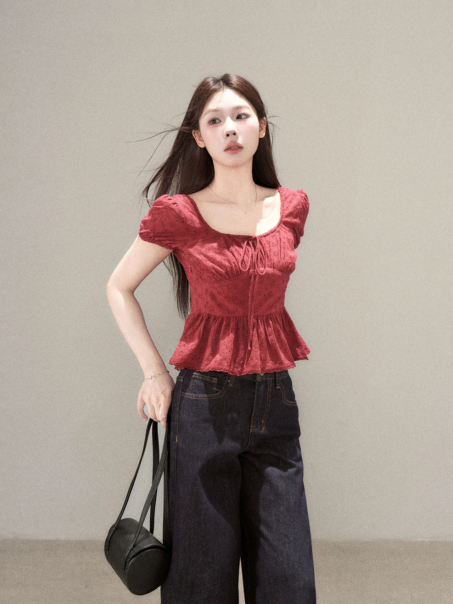 

Slim Fit Short Sleeve Shirt Women's Red Top Ultra Thin French Style Fashionable Summer New Arrival Vintage One Small Wild Berry