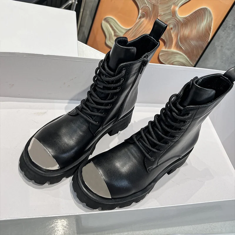 قماش جلد البقر عالي الجودة مع بطانة من جلد الغنم أحذية تشيلسي النسائية أنيقة ومريحة 25090740