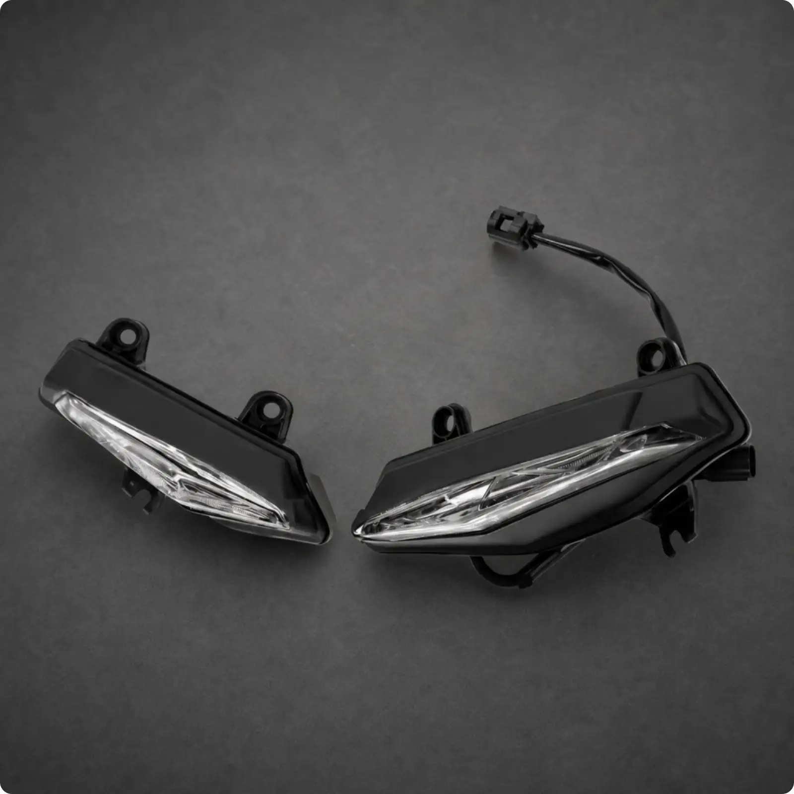 Front Motorcycle Lighting Assembly Plug-and-Play Japanese Manufacturer YZF-R1 LED Daytime Running Light Assembly