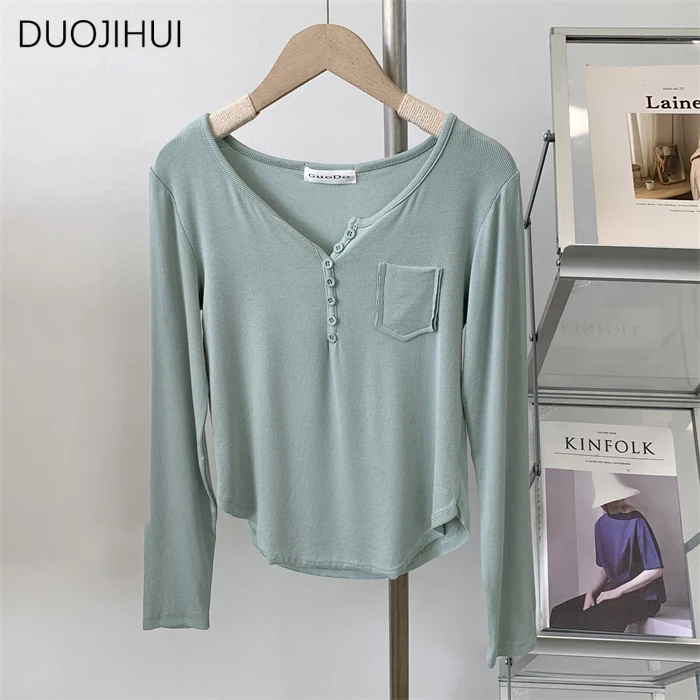 DUOJIHUI verde Basic Button Neck Slim autunno t-shirt donna Chicly semplice Casual tinta unita moda manica lunga t-shirt donna