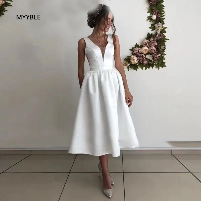 Customized Short Wedding Dresses A-Line V-Neck Satin Boho Wedding Gowns Ivory Backless Bridal Dress robe de mariee